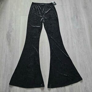 HOT TOPIC women’s black velvet flare leg pants